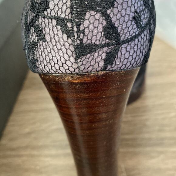 Gucci x Tom Ford Floral Lace Print Lavender Purple Block Heels size 38 size 8 - Picture 8 of 8